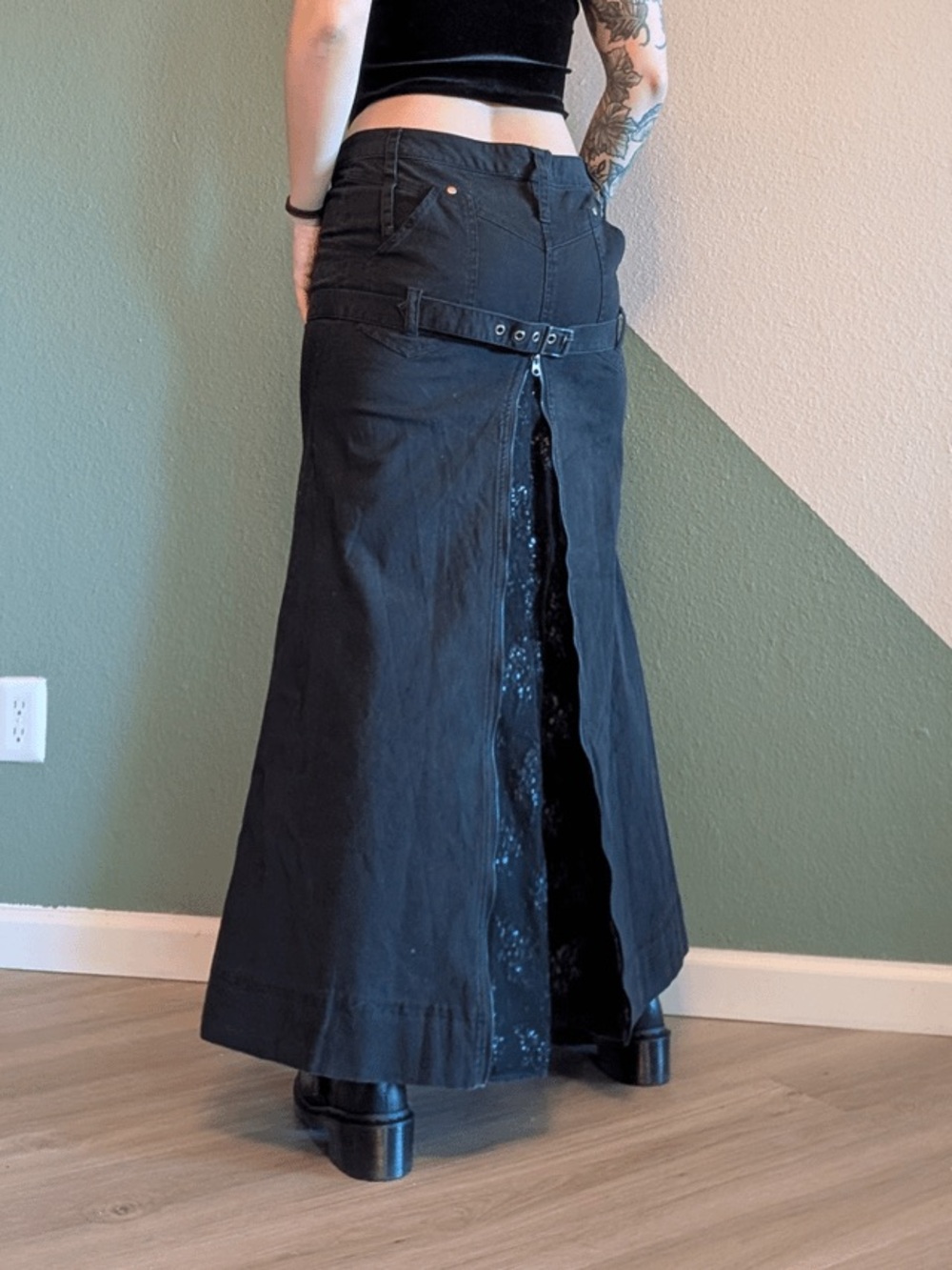 NWT Lip Service Hot Topic Goth Black Lace Skirt - Picture 8 of 11